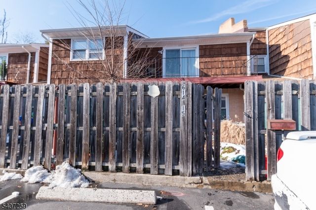 614 W 8Th St 15, Plainfield City, NJ 07060