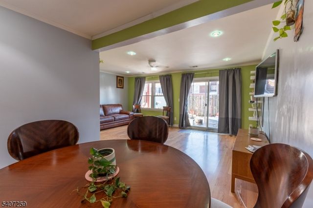 614 W 8Th St 15, Plainfield City, NJ 07060