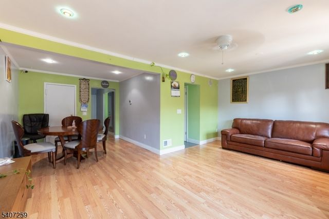 614 W 8Th St 15, Plainfield City, NJ 07060