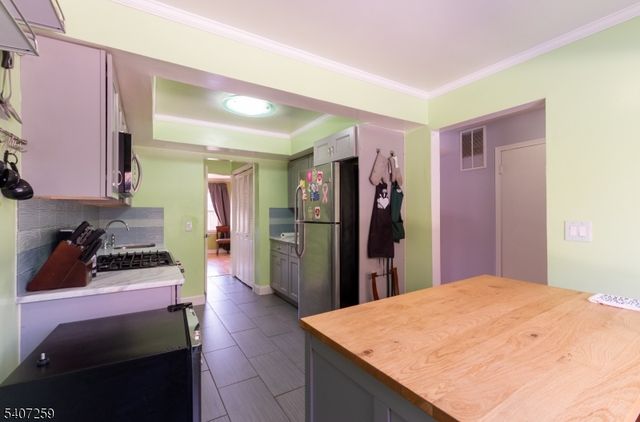 614 W 8Th St 15, Plainfield City, NJ 07060