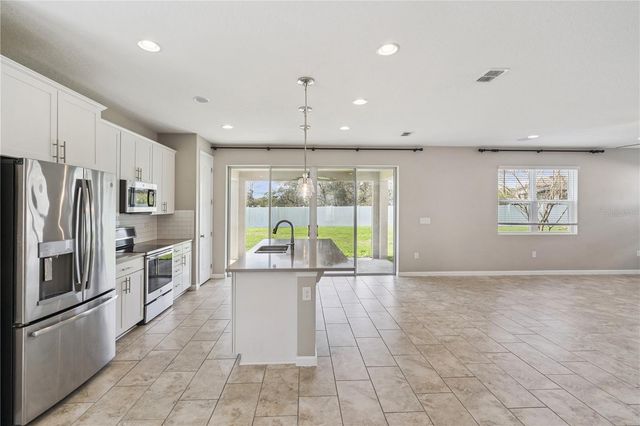 1686 GENTLE BREEZE DRIVE, St Cloud, FL 34771