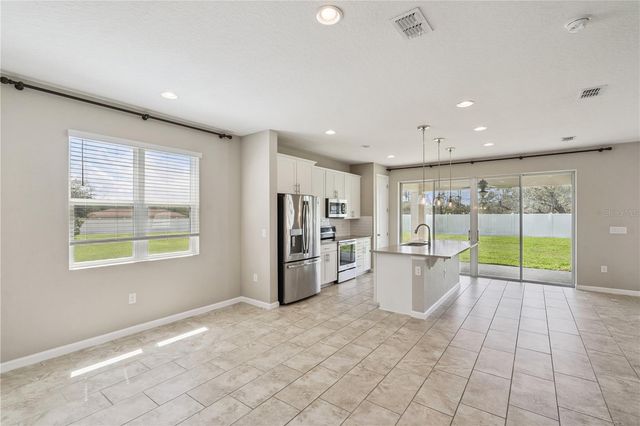 1686 GENTLE BREEZE DRIVE, St Cloud, FL 34771