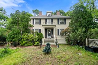 7 Park Cir, Arlington, MA 02476