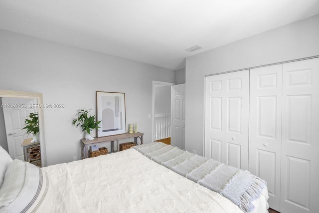 9650 SW 9th Ct, Pembroke Pines, FL 33025