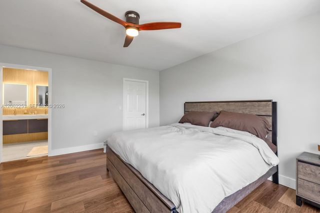 9650 SW 9th Ct, Pembroke Pines, FL 33025