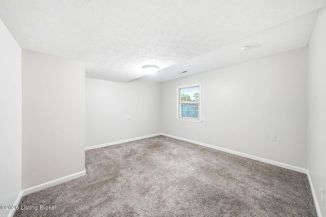 12016 Rock Spring Dr, Louisville, KY 40245