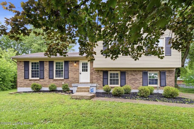 12016 Rock Spring Dr, Louisville, KY 40245
