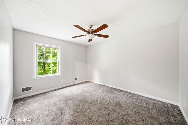12016 Rock Spring Dr, Louisville, KY 40245