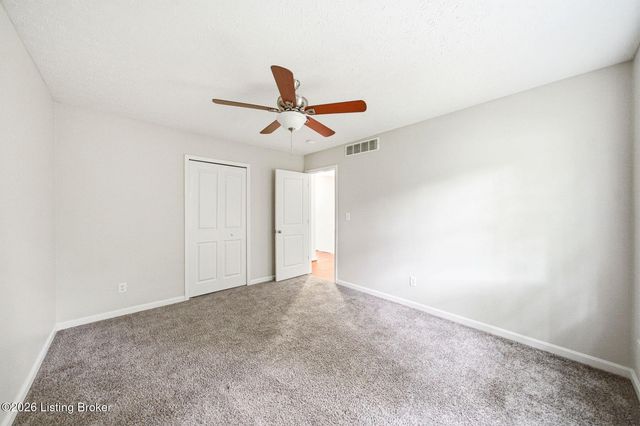 12016 Rock Spring Dr, Louisville, KY 40245