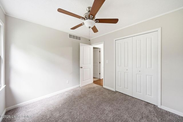 12016 Rock Spring Dr, Louisville, KY 40245