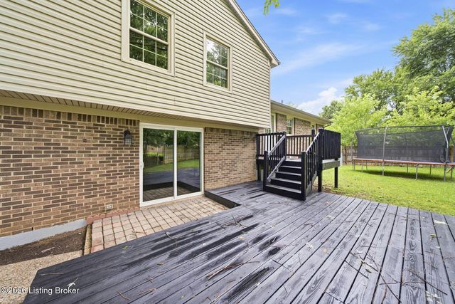 12016 Rock Spring Dr, Louisville, KY 40245
