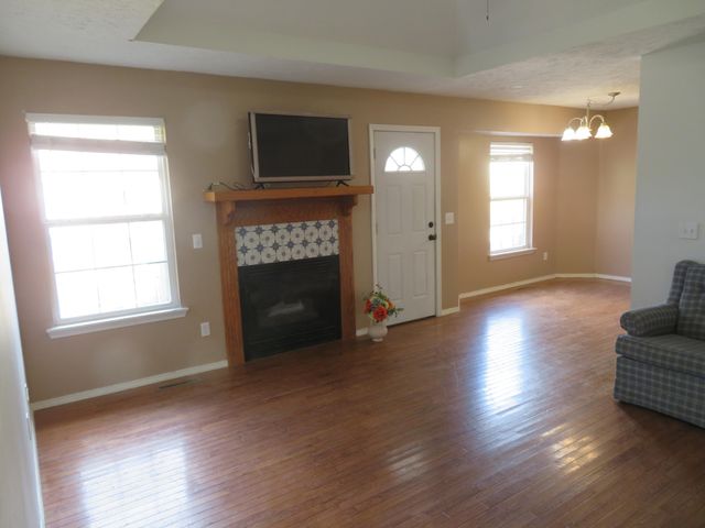 110 Holly Ridge Road, Willard, MO 65781