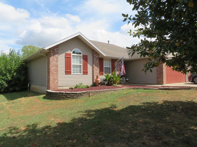110 Holly Ridge Road, Willard, MO 65781