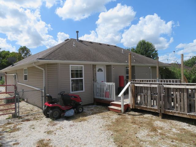110 Holly Ridge Road, Willard, MO 65781