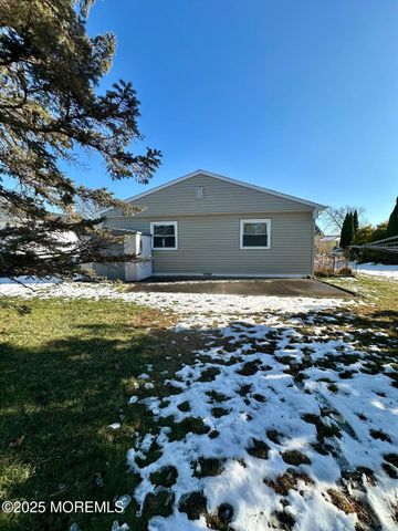 57 Encinitas Drive, Toms River, NJ 08757