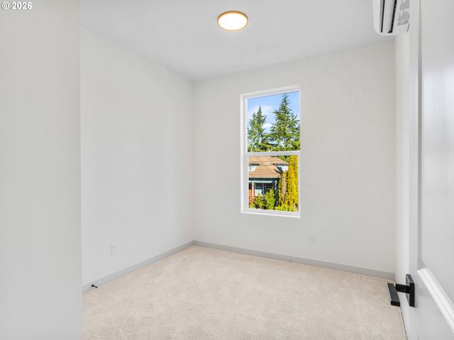 7464 Se Tolman St, Portland, OR 97206