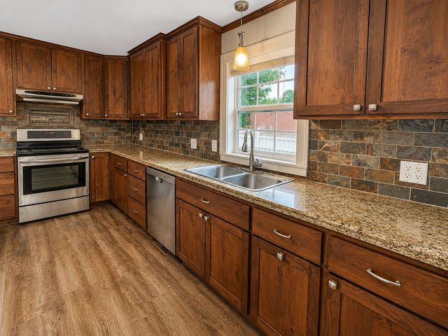 616 N Pierce Avenue, New Richmond, WI 54017
