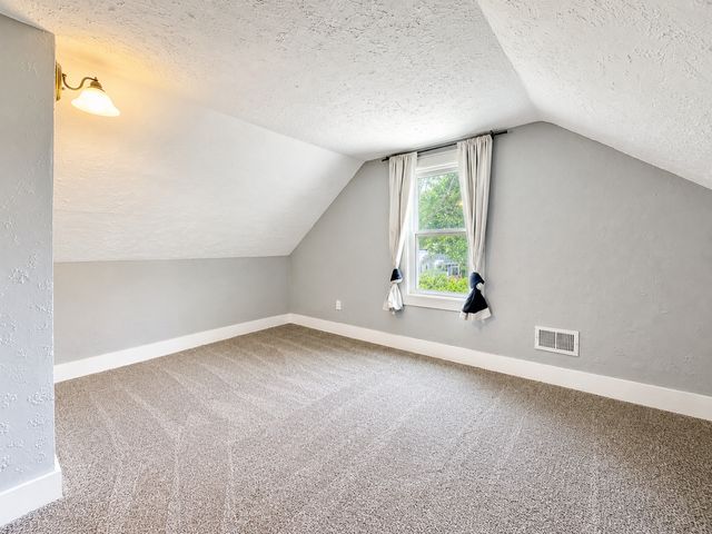 616 N Pierce Avenue, New Richmond, WI 54017