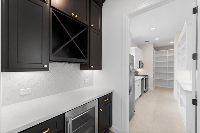 23315 Vista De Tres Lagos Drive, Spring, TX 77389