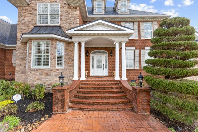 446 Waterford Dr, Manchester, TN 37355