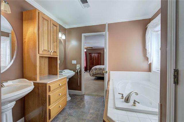 1180 Hall Station Road NW, Adairsville, GA 30103