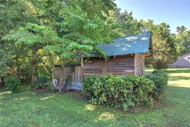 1180 Hall Station Road NW, Adairsville, GA 30103