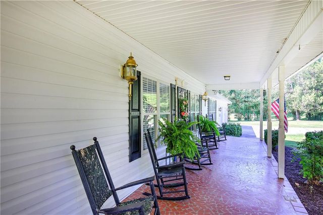 1180 Hall Station Road NW, Adairsville, GA 30103
