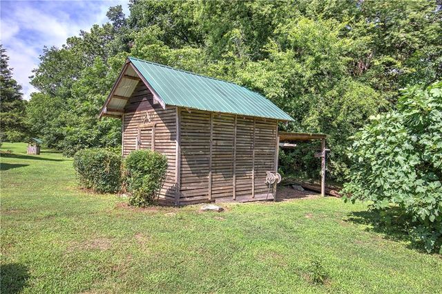 1180 Hall Station Road NW, Adairsville, GA 30103