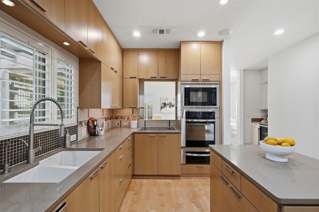 5211 Miller Avenue, Dallas, TX 75206