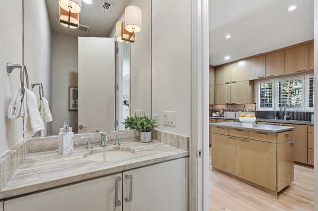 5211 Miller Avenue, Dallas, TX 75206