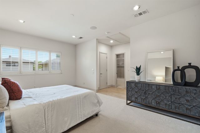 5211 Miller Avenue, Dallas, TX 75206