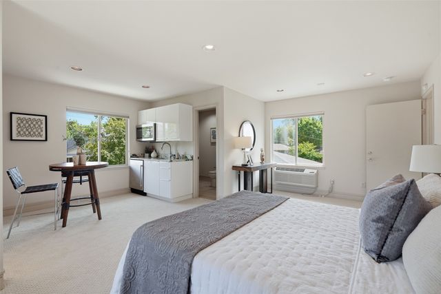 5211 Miller Avenue, Dallas, TX 75206