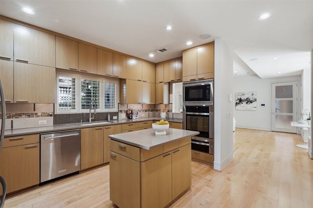 5211 Miller Avenue, Dallas, TX 75206