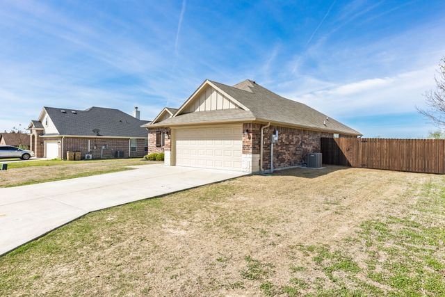 414 Mesa Drive, Lone Oak, TX 75453