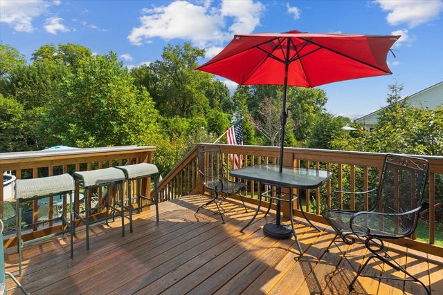 605 Compton Ln, Columbia, TN 38401