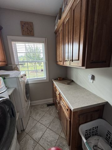 605 Compton Ln, Columbia, TN 38401