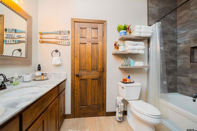 157 Naus Dr, Winnsboro, TX 75494