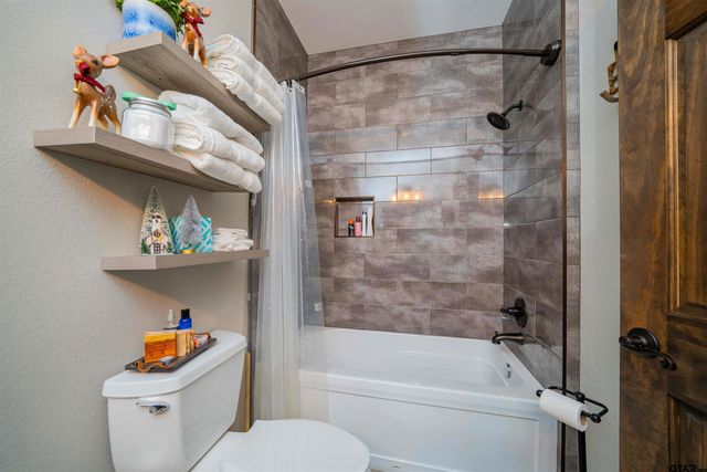 157 Naus Dr, Winnsboro, TX 75494