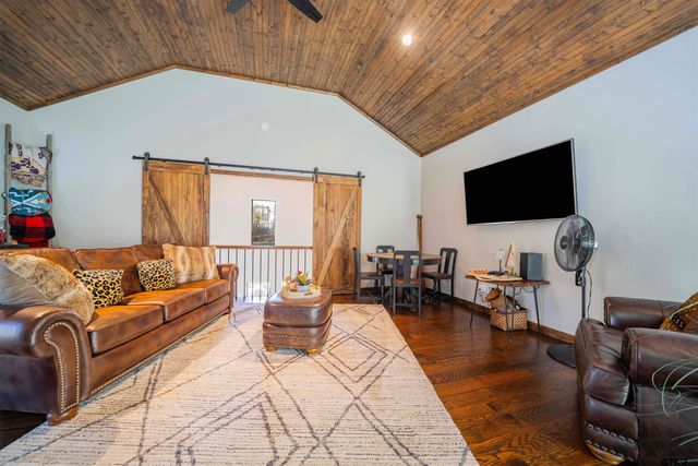 157 Naus Dr, Winnsboro, TX 75494