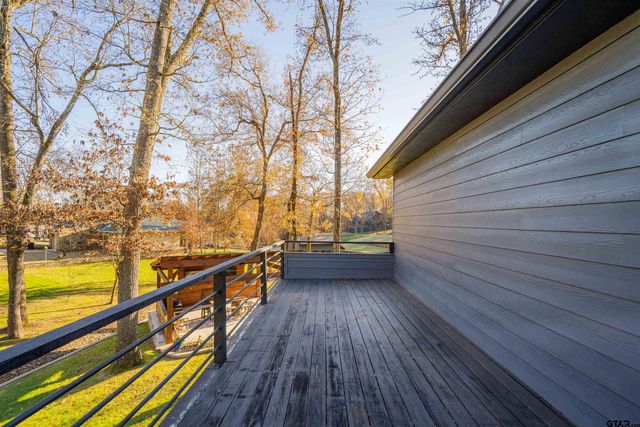 157 Naus Dr, Winnsboro, TX 75494