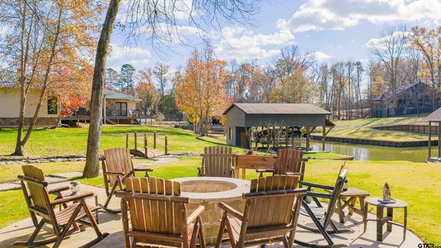 157 Naus Dr, Winnsboro, TX 75494