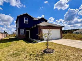 111 County Road 5102 B, Cleveland, TX 77327
