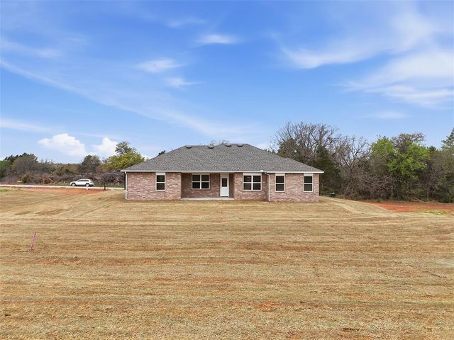 385 Cumberland Drive, Guthrie, OK 73044