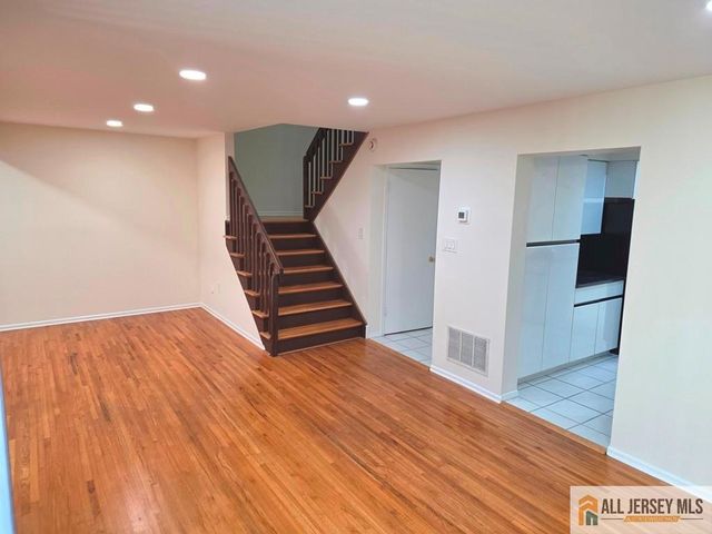 375 Willowbrook Drive, North Brunswick, NJ 08902