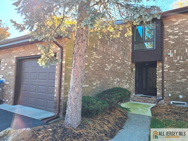 375 Willowbrook Drive, North Brunswick, NJ 08902