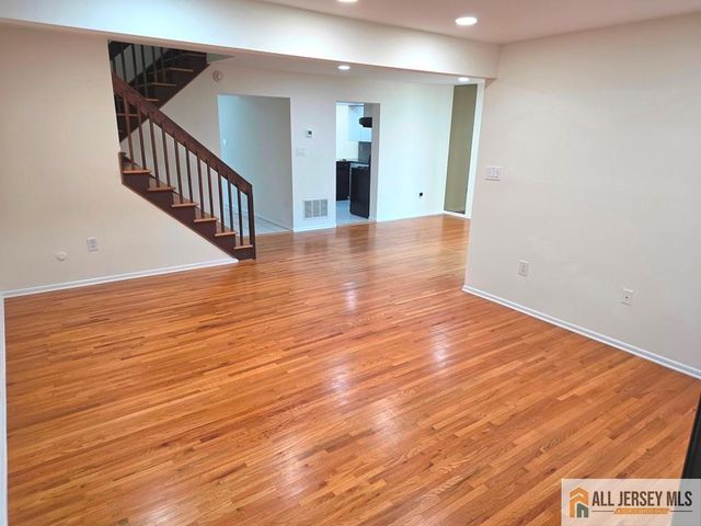 375 Willowbrook Drive, North Brunswick, NJ 08902