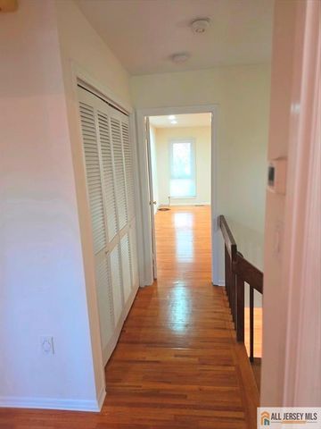 375 Willowbrook Drive, North Brunswick, NJ 08902