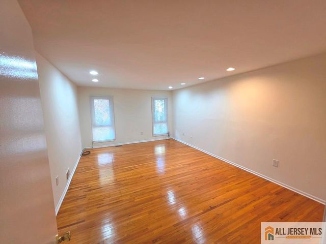 375 Willowbrook Drive, North Brunswick, NJ 08902