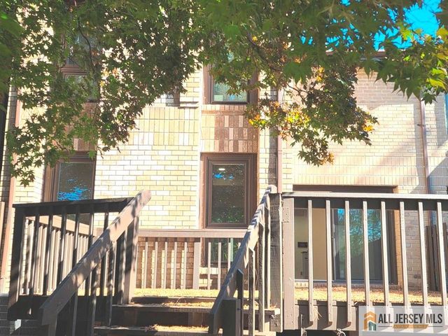 375 Willowbrook Drive, North Brunswick, NJ 08902