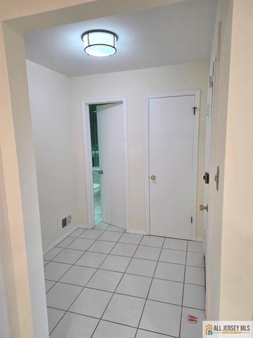 375 Willowbrook Drive, North Brunswick, NJ 08902